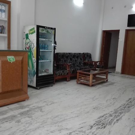 Dynasty Guest House Varanasi Exterior foto